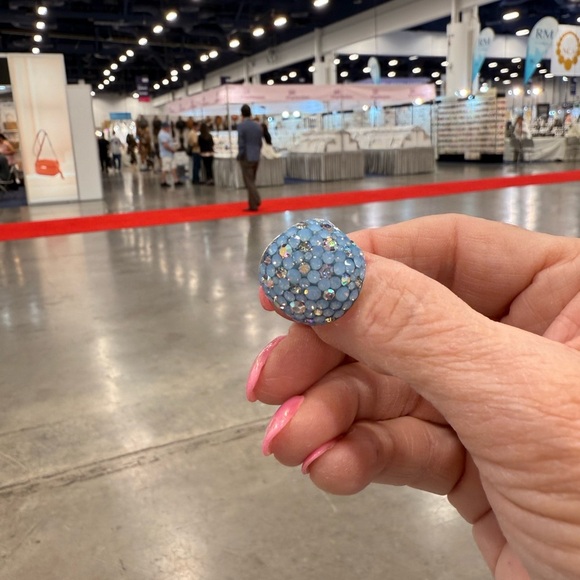 NWT Gorgeous Austrian Crystal / 925 Silver Size 6.5 ring from Mosaico - Picture 5 of 11